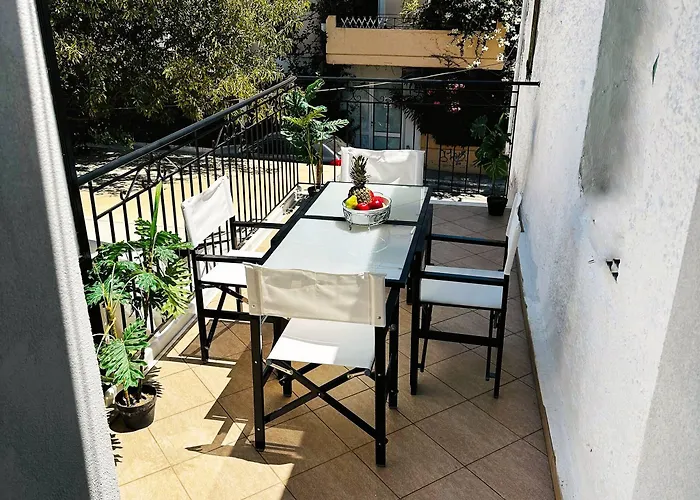 Cinnamon House -next To Old Town