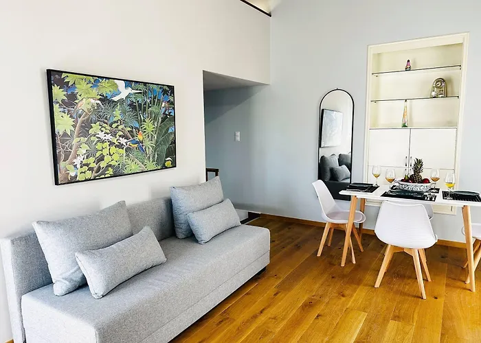 Cinnamon House -next To Old Town *