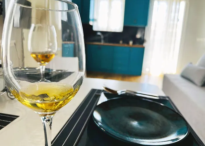 Cinnamon House -next To Old Town *